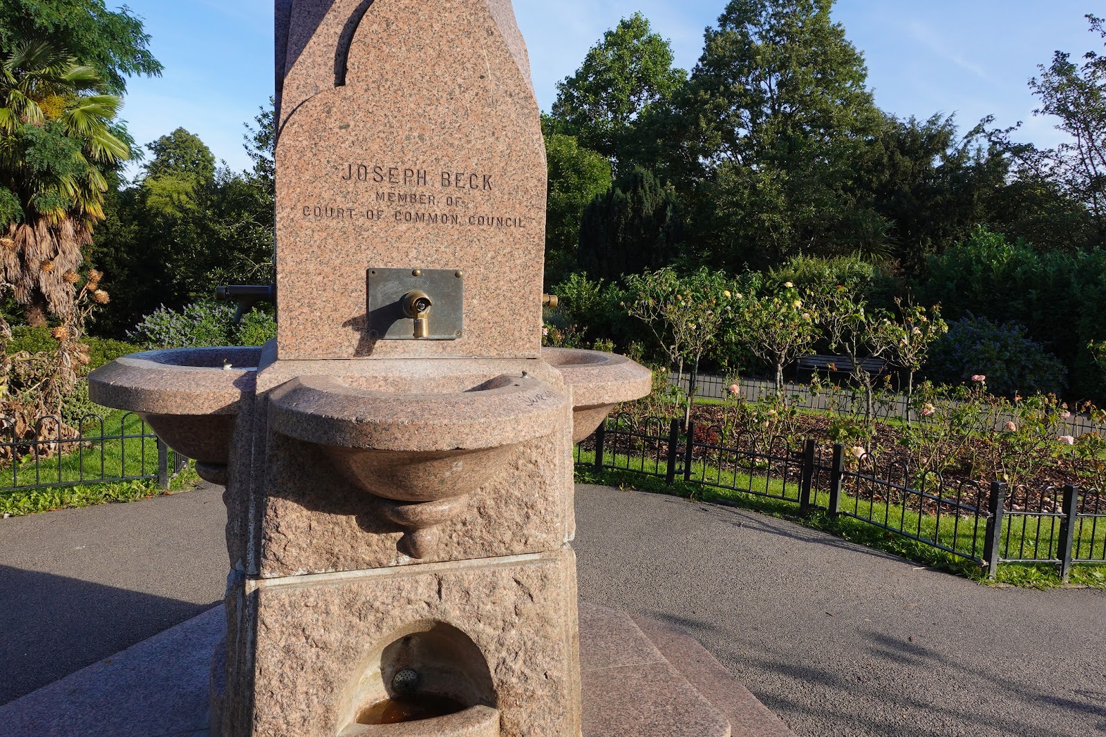 https://whatremovals.co.uk/wp-content/uploads/2022/02/Joseph Beck memorial fountain-300x200.jpeg
